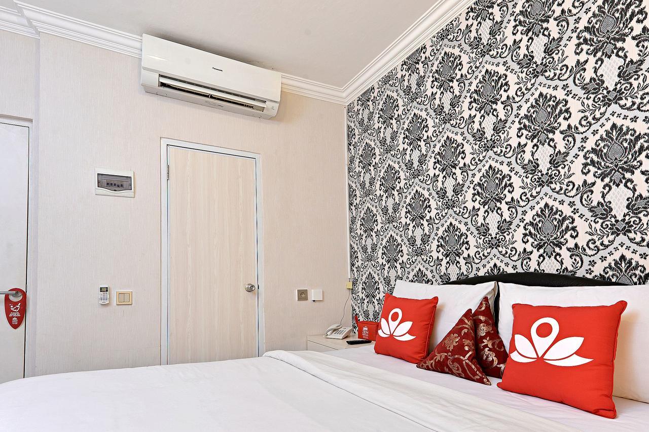 Zen Rooms Basic Tangerang Aeropolis Exteriör bild